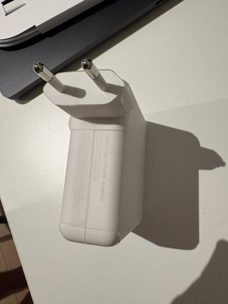Cargador Apple 140W + Cable MagSafe 3