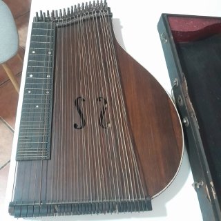 Antigua Cítara Siglo XVIII