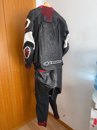MONO ALPINESTARS DE CUERO DOS PIEZAS TALLA 52