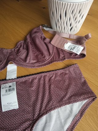 Conjunto sujetador y braga estampado