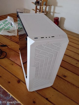 PC torre Asus  leer