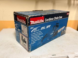 Motosierra Makita 18V con dos Baterías