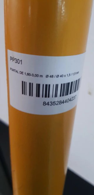 Puntales de obra metálicos