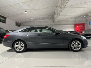 MERCEDES-BENZ CLASE E COUPÉ E 250 CGI (2010)