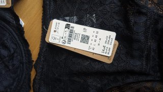 Conjunto Etam sujetador y braga negro encaje