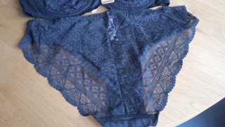 Conjunto Etam sujetador y braga negro encaje