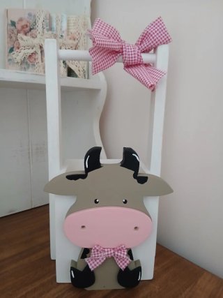 Portamestoli in legno con mucca