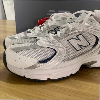 New Balance 530 Talla 44 Blanco Plata Marino