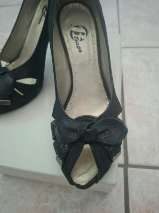 Scarpe eleganti tacco alto Bata nere