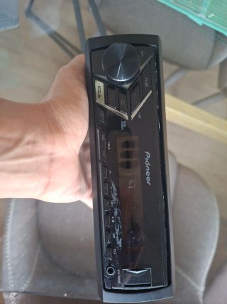 Radio Pioneer MVH-S100UB - Funciona