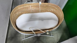 Cuna de bebé mimbre