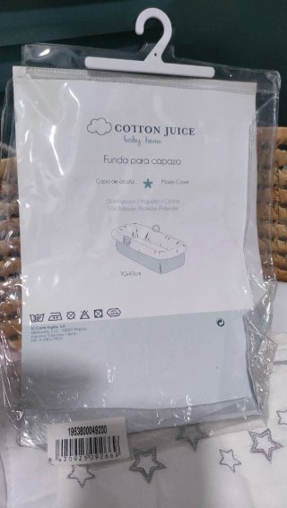 Cuna de bebé mimbre