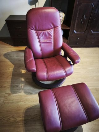 2 Sillones Stressless con reposapiés