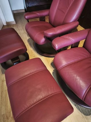 2 Sillones Stressless con reposapiés