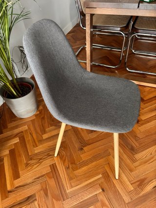 4 Sillas de comedor tela y madera Precio por las 4