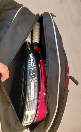 Macuto de pádel Boomerang negro y rojo