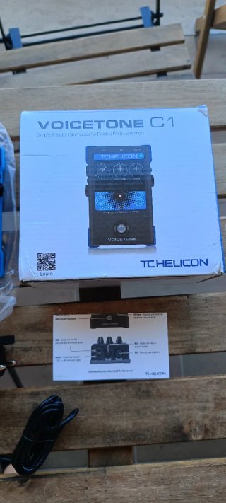 TC Helicon VoiceTone C1