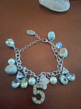 Bracciale dudu con charms