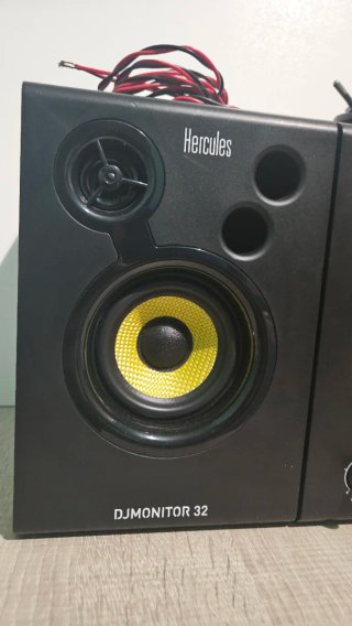 Altavoces Hercules DJMonitor 32 Negros