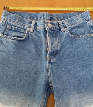 Pantalón vaquero corto tie-dye