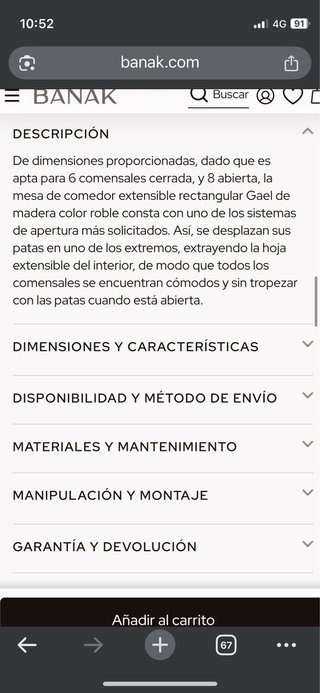 Mesa de comedor de madera extensible.