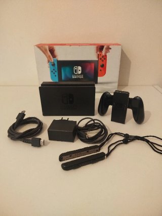 Pack Nintendo Switch 32GB V2 Rojo/Rojo + juego