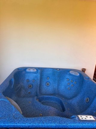 Jacuzzi 5 plazas seminuevo