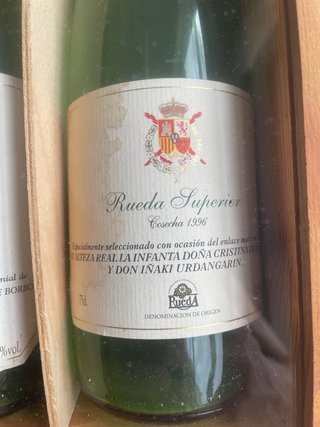 Cofanetto 2 bottiglie Rueda Superior matrimonio reale