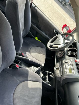 Honda Jazz 2004 con etiqueta B. 1.4 gasolina