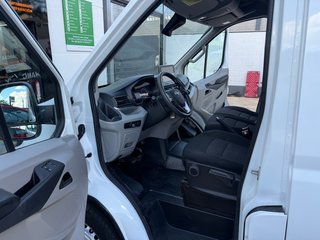 Maxus Deliver 9 2023