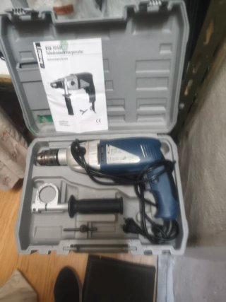 Taladro percutor Budget BSB 1050T