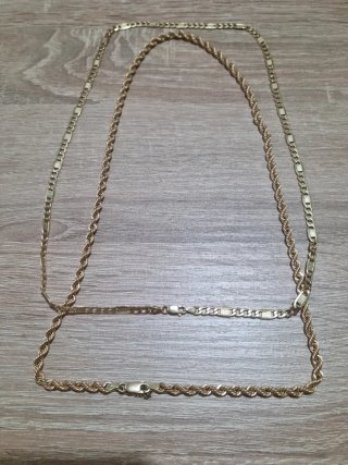 Dos cadenas de oro.  Urge venta solo venta