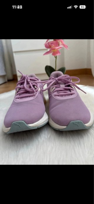Zapatillas Puma Moradas y Turquesa