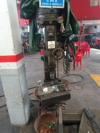 Torno y Taladro de Columna