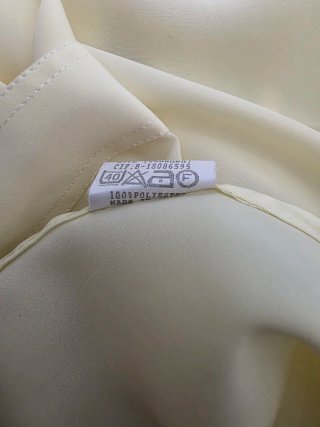 Camisa amarilla manga corta
