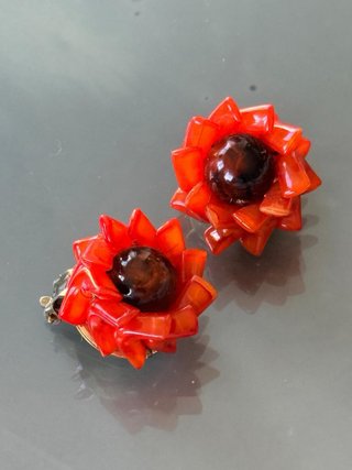 Orecchini clip vintage Hong Kong lucite