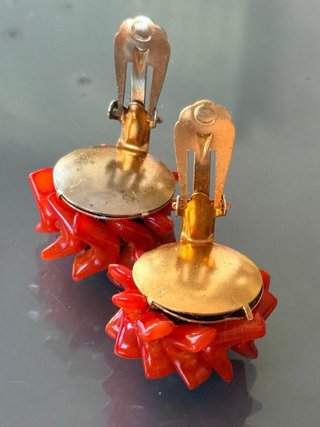 Orecchini clip vintage Hong Kong lucite