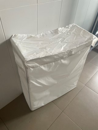 Cesto de ropa con soporte rígido