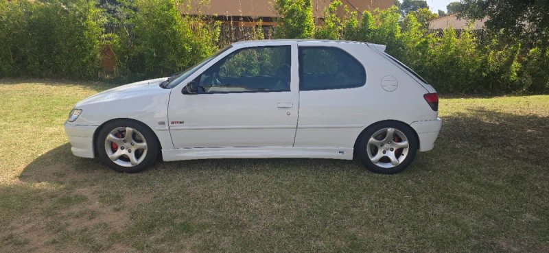 Peugeot 306 gti 167cv 6 velocidades - foto 1