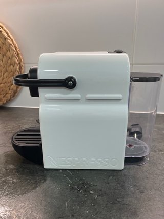 Cafetera Nespresso Blanca