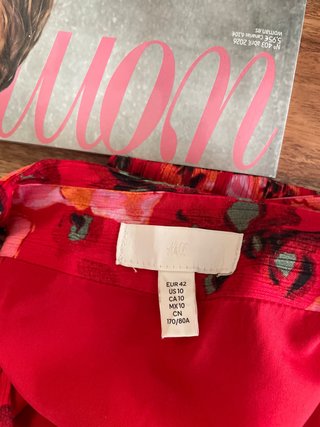 Falda H&M floral roja