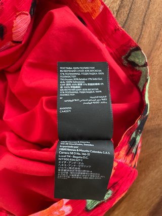 Falda H&M floral roja