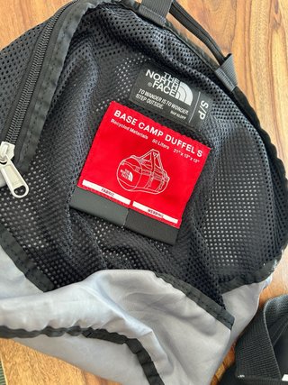 Bolsa The North Face Base Camp Duffel S