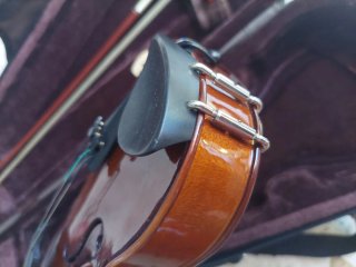 Violín 1/8 con funda y arco