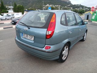 Nissan Almera 2004