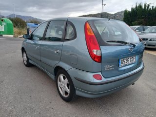 Nissan Almera 2004