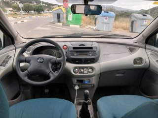 Nissan Almera 2004