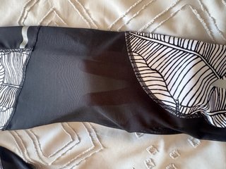 Leggings con estampado de hojas