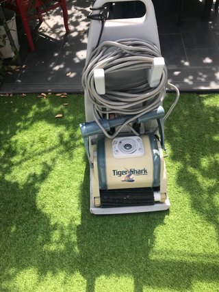 Robot Limpiafondos Hayward Tiger Shark