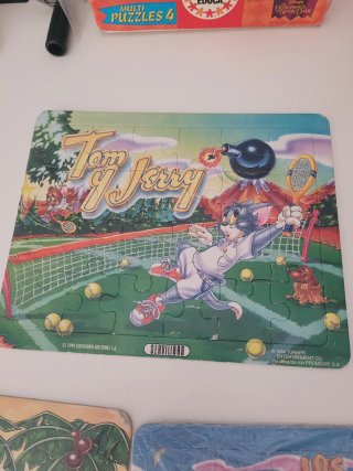 3 Puzzles: Tom y Jerry, Pantera Rosa, Picapiedras